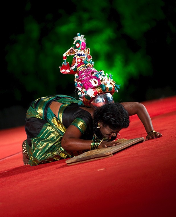 Thenmozhi Rajendran Group, Thanjavur (Folk) (Mamallapuram Dance Festival 2012 - Folk dance)